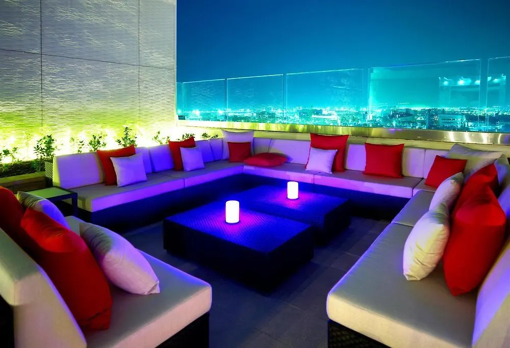 Aloft Abu Dhabi Hotel 4*,