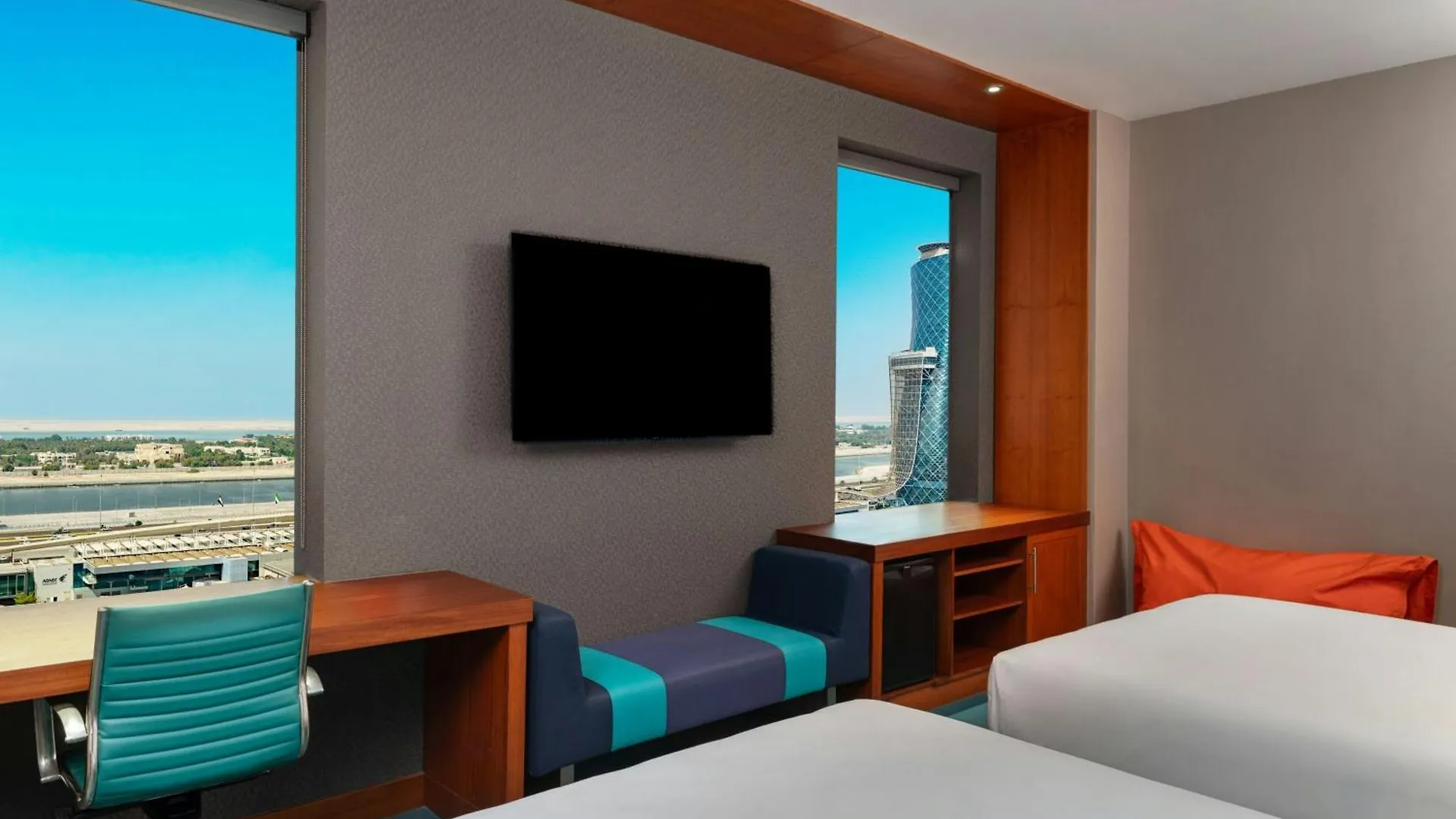 Aloft Abu Dhabi Hotel 4*,
