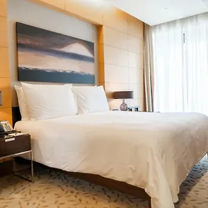 Deluxe - Address Mall - The , Dubai United Arab Emirates