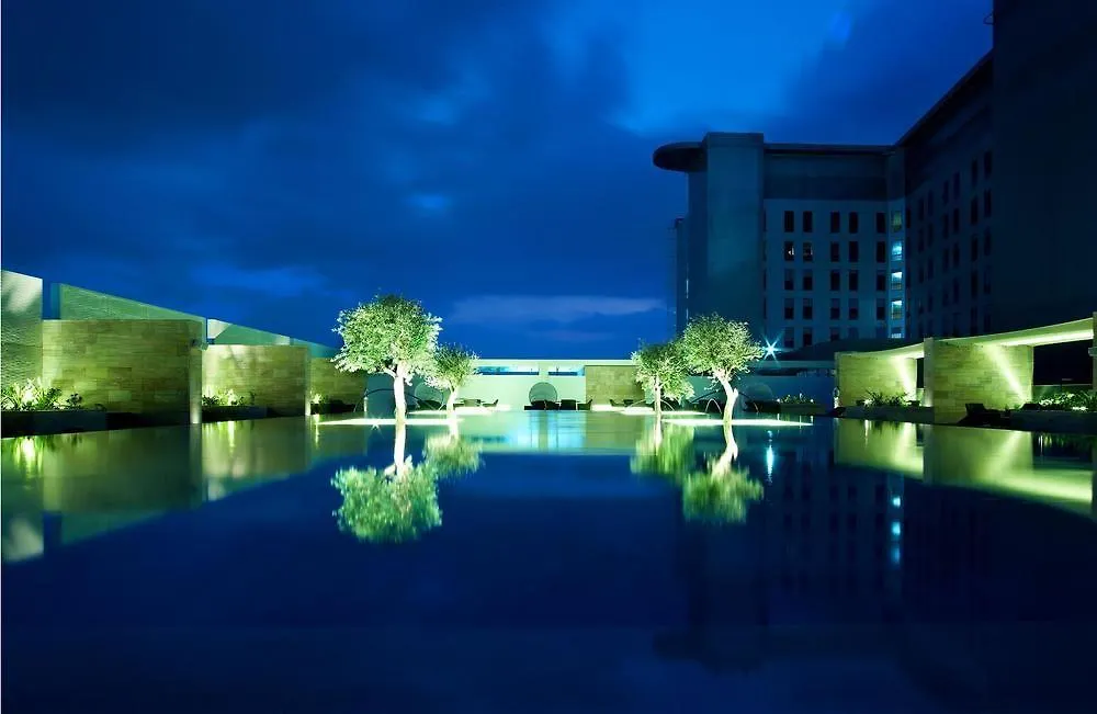 Aloft Abu Dhabi Otel 4*,